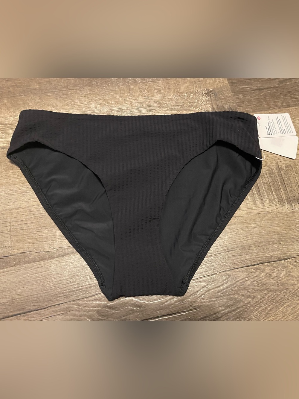 lululemon Calm Tides seersucker Mid Rise Black Swimsuit Bottom Size Medium NWT